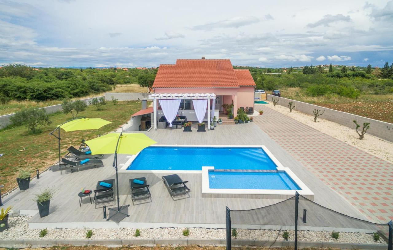 Villa Maris Zadarvillas Tinj Bagian luar foto