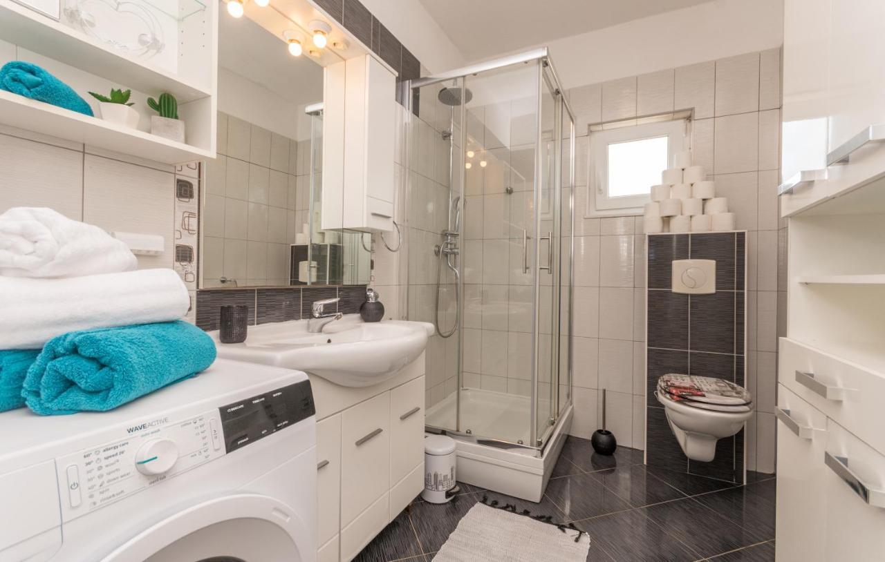 Villa Maris Zadarvillas Tinj Bagian luar foto