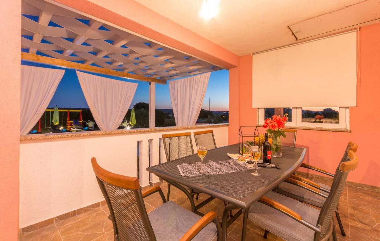 Villa Maris Zadarvillas Tinj Bagian luar foto