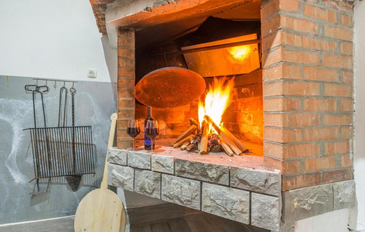Villa Maris Zadarvillas Tinj Bagian luar foto